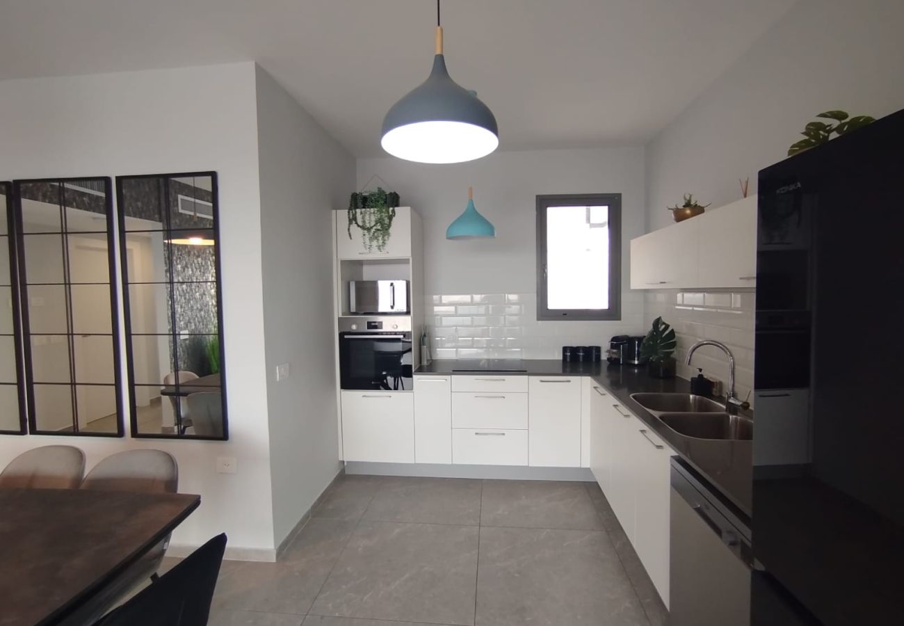 Apartment in Jerusalem - Exclusive Panoramic Savyon View